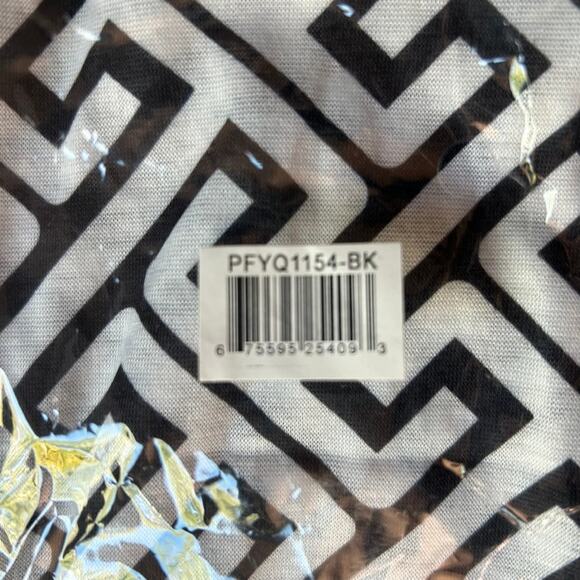 Shop Pop Fashion Women's Interlocking Chain Square Pattern Scarf With Zipper - Picture 9 of 9